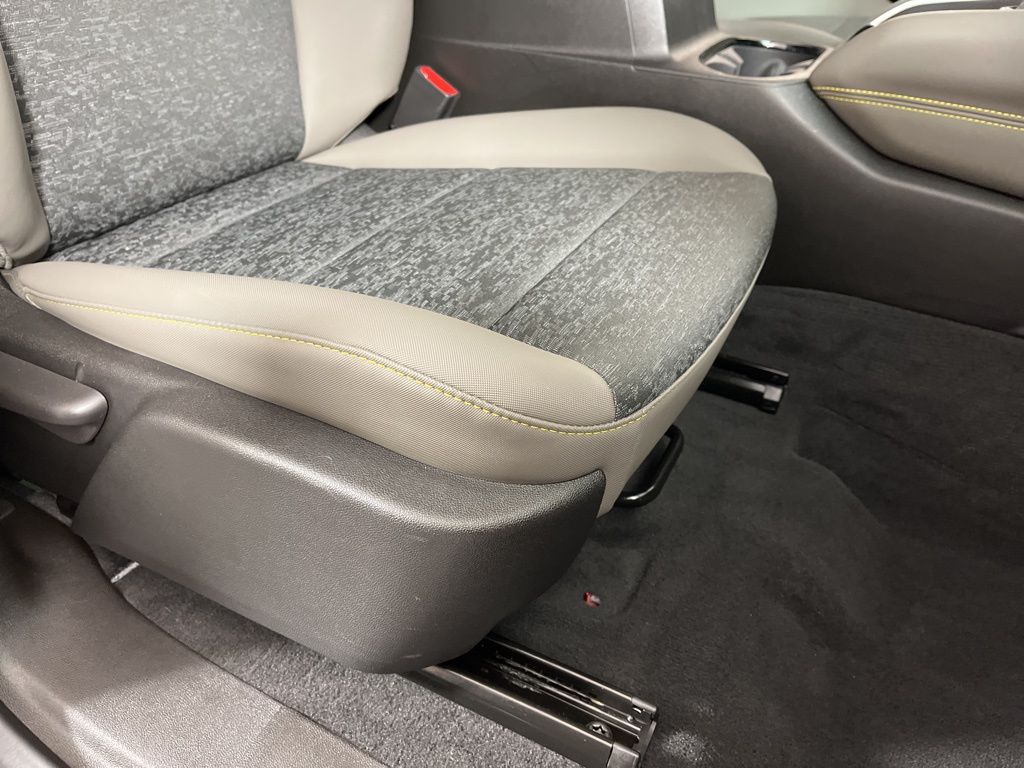 Thumbnail: 2024 Chevrolet Colorado - 8