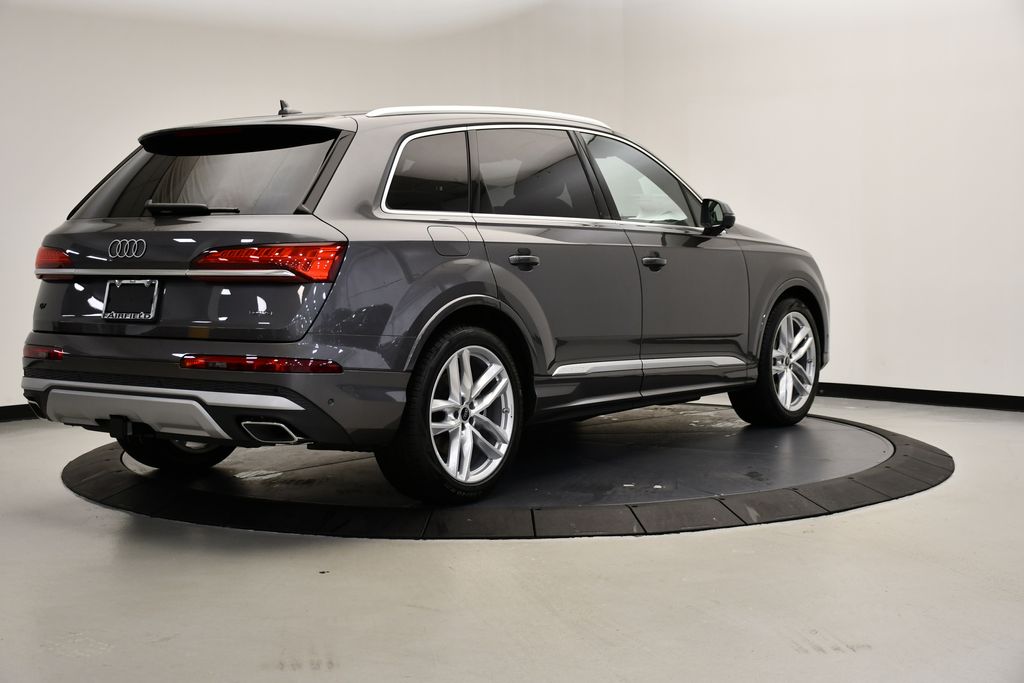 2025 Audi Q7  5