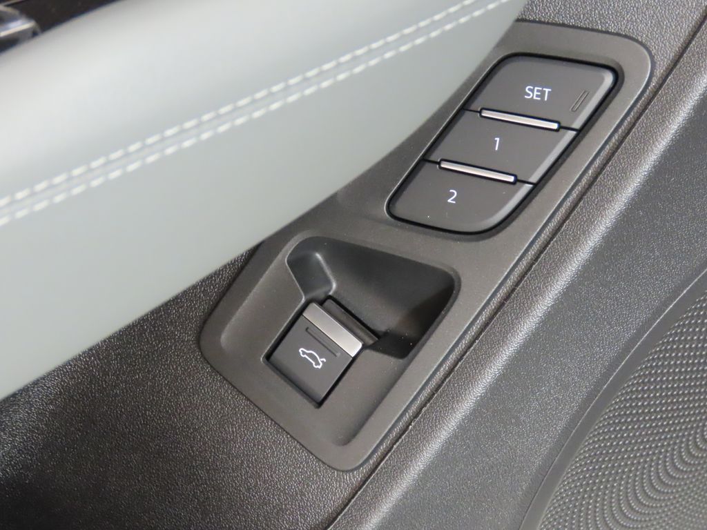 Thumbnail: 2026 Audi Q3 - 32