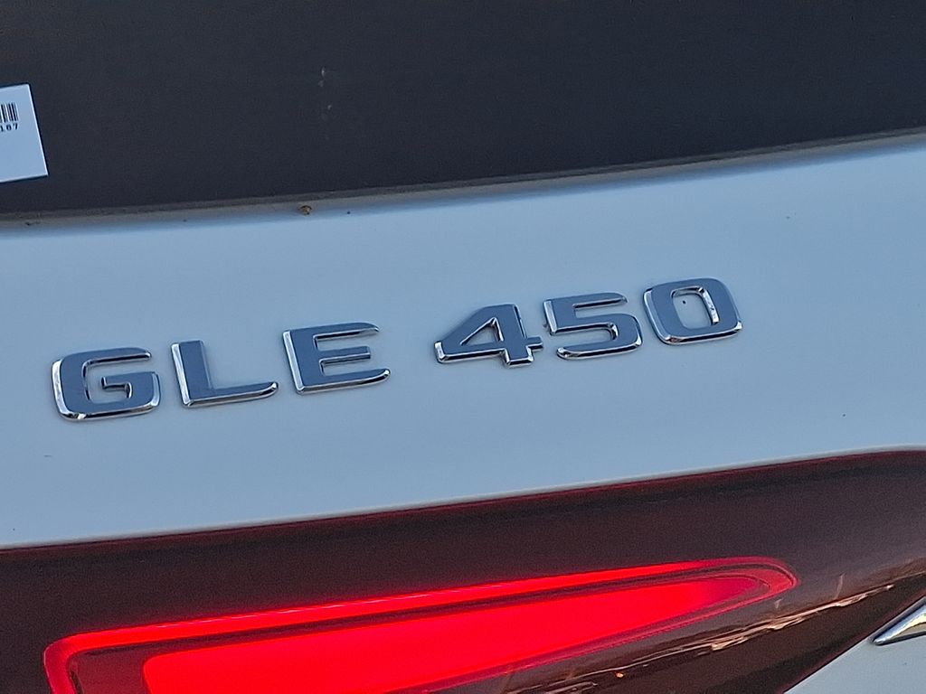 Thumbnail: 2025 Mercedes-Benz GLE - 30