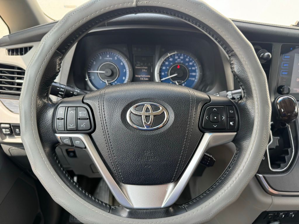 Used Car 2015 Toyota Sienna  L For Sale Under $20,000 In Georgetown, Texas
