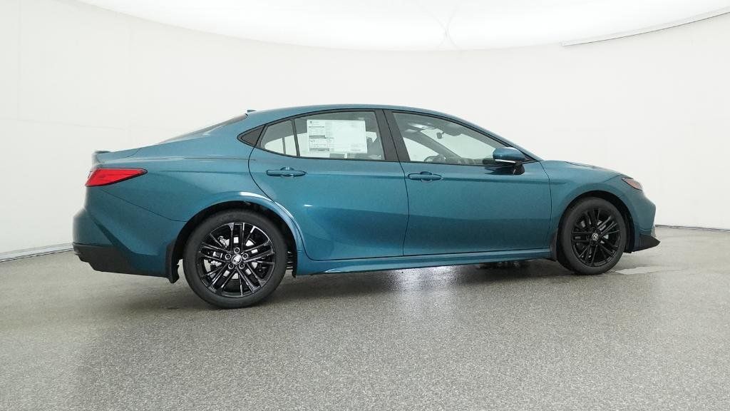 2025 Toyota Camry SE 6
