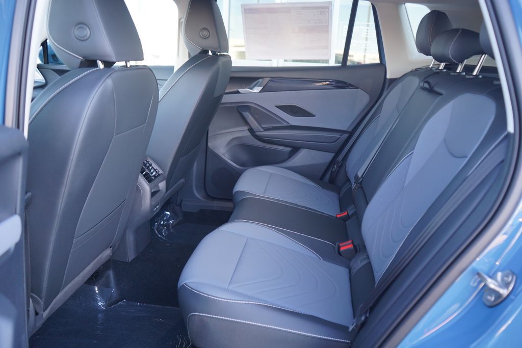 Thumbnail: 2026 Volkswagen Tiguan - 7