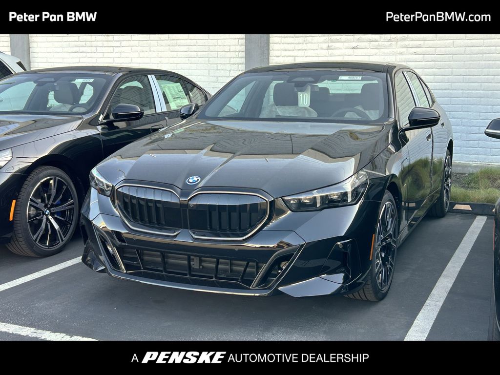 Thumbnail: 2026 BMW 5 Series - 1