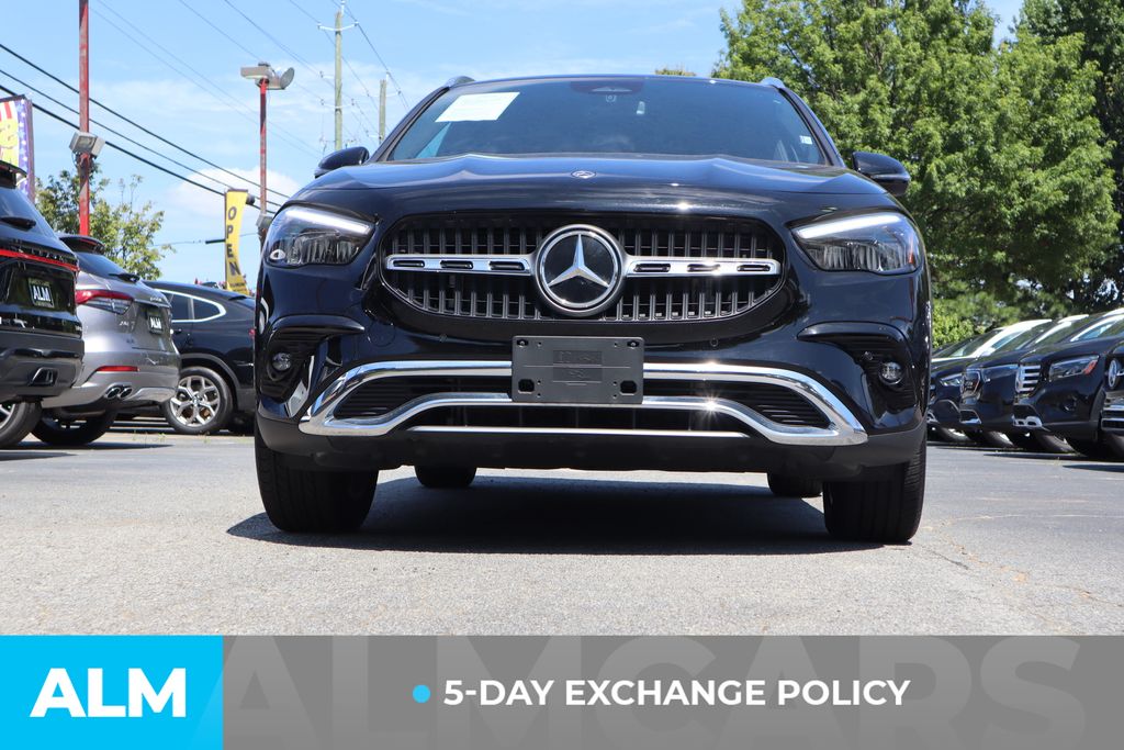 2025 Mercedes Benz GLA 250 photo 2