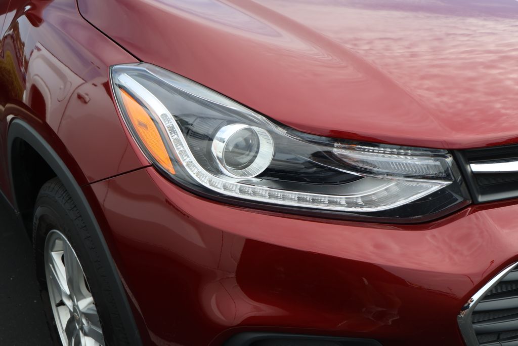 Thumbnail: 2022 Chevrolet Trax - 4