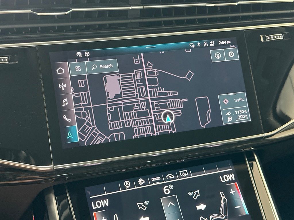 Photo 5 of 2024 Audi Q7 55 Premium Plus