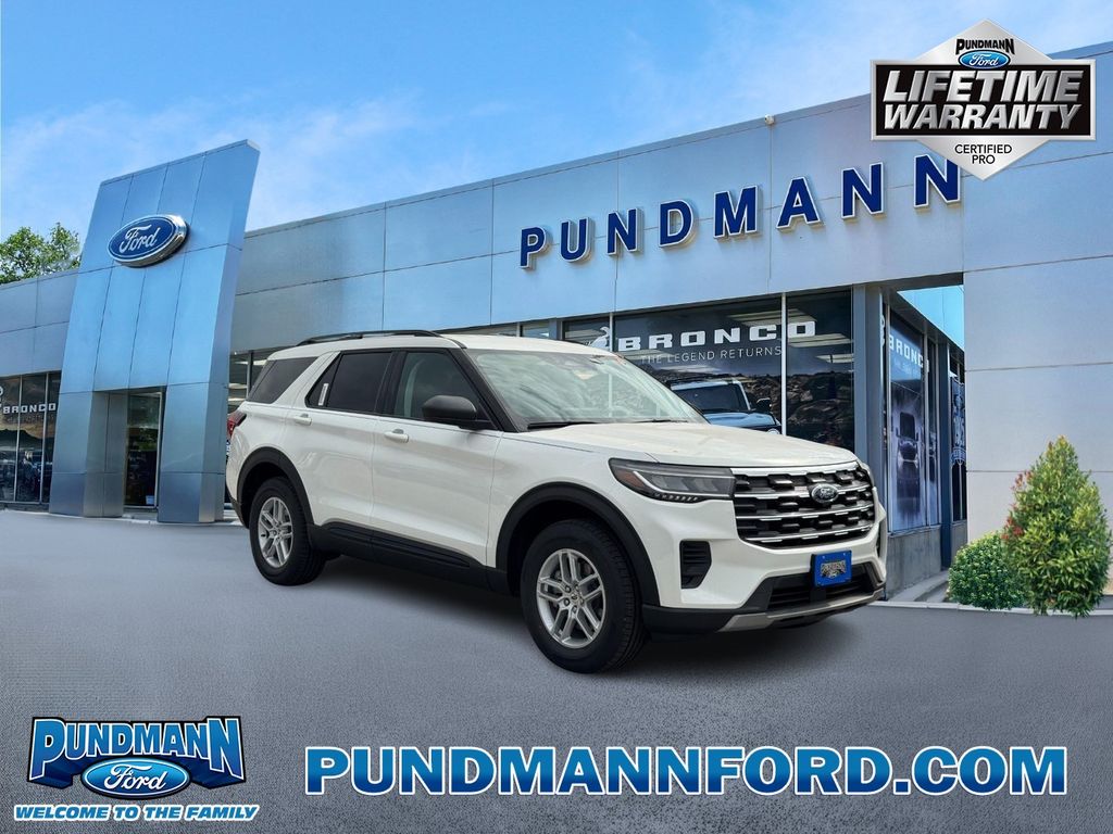 White Metallic 2026 Ford Explorer SUV / Crossover All-Wheel Drive Automatic