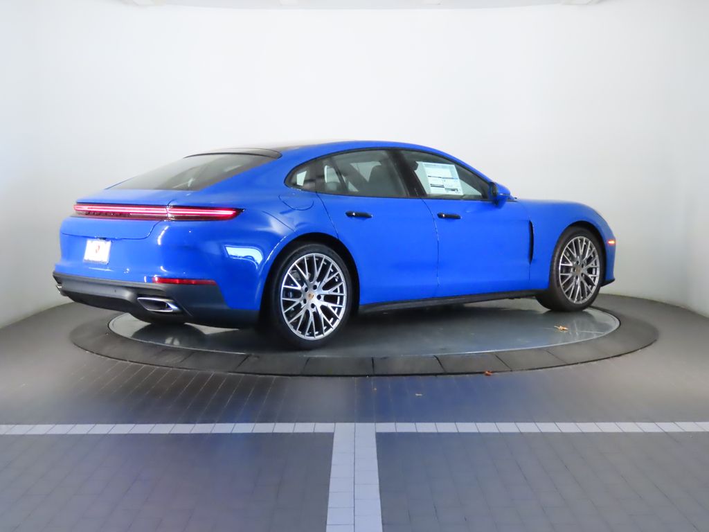 Thumbnail: 2025 Porsche Panamera - 7