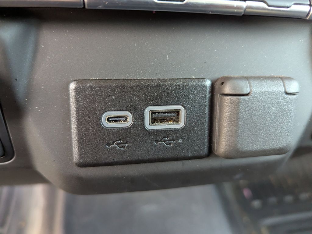 used 2025 Chevrolet Silverado 1500 car, priced at $38,991