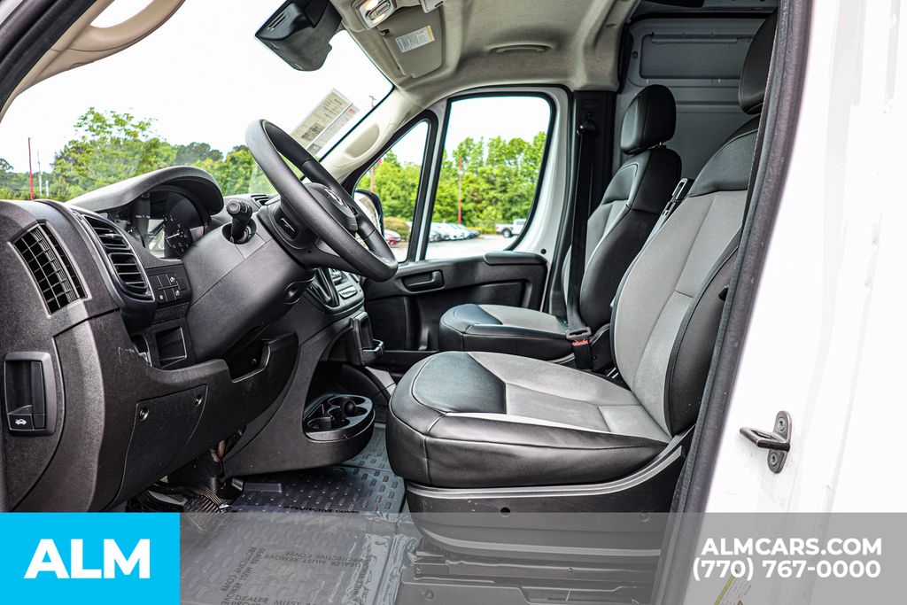 Used 2025 White Ram High Roof/ MT Certified image 18
