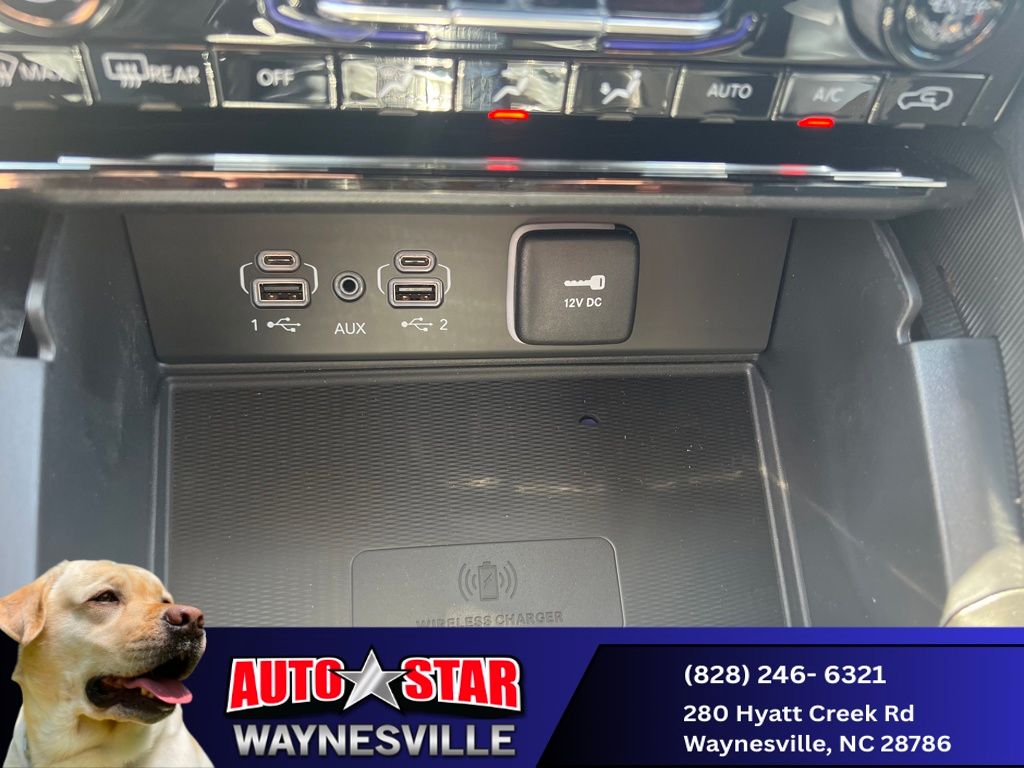 new 2025 Jeep Grand Cherokee car, priced at $47,990