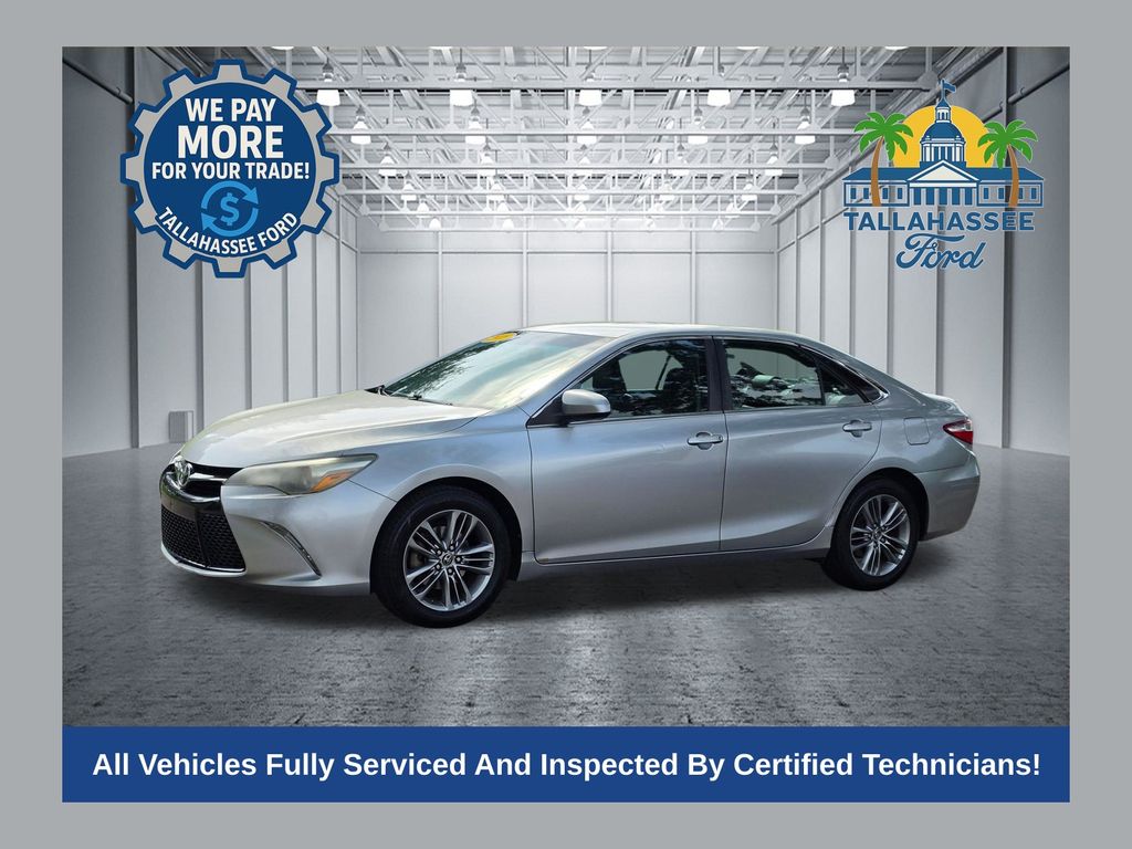  2015 Toyota Camry SE   