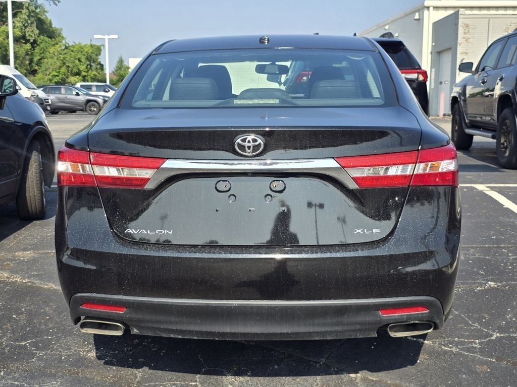 Used 2013 Black Toyota XLE Touring image 6