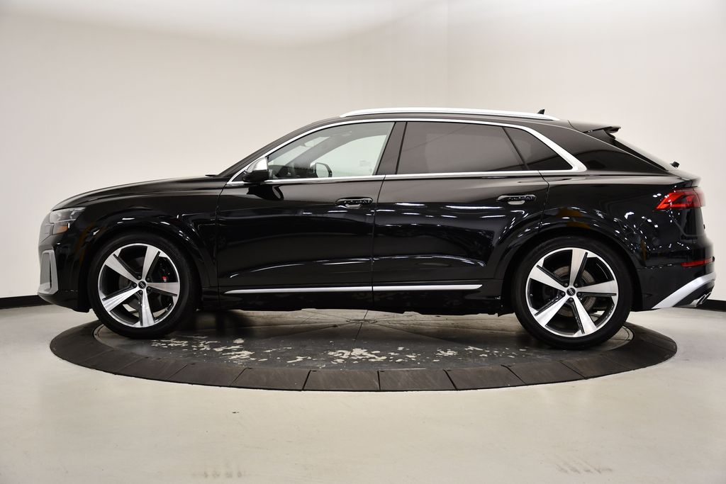 2024 Audi SQ8  2