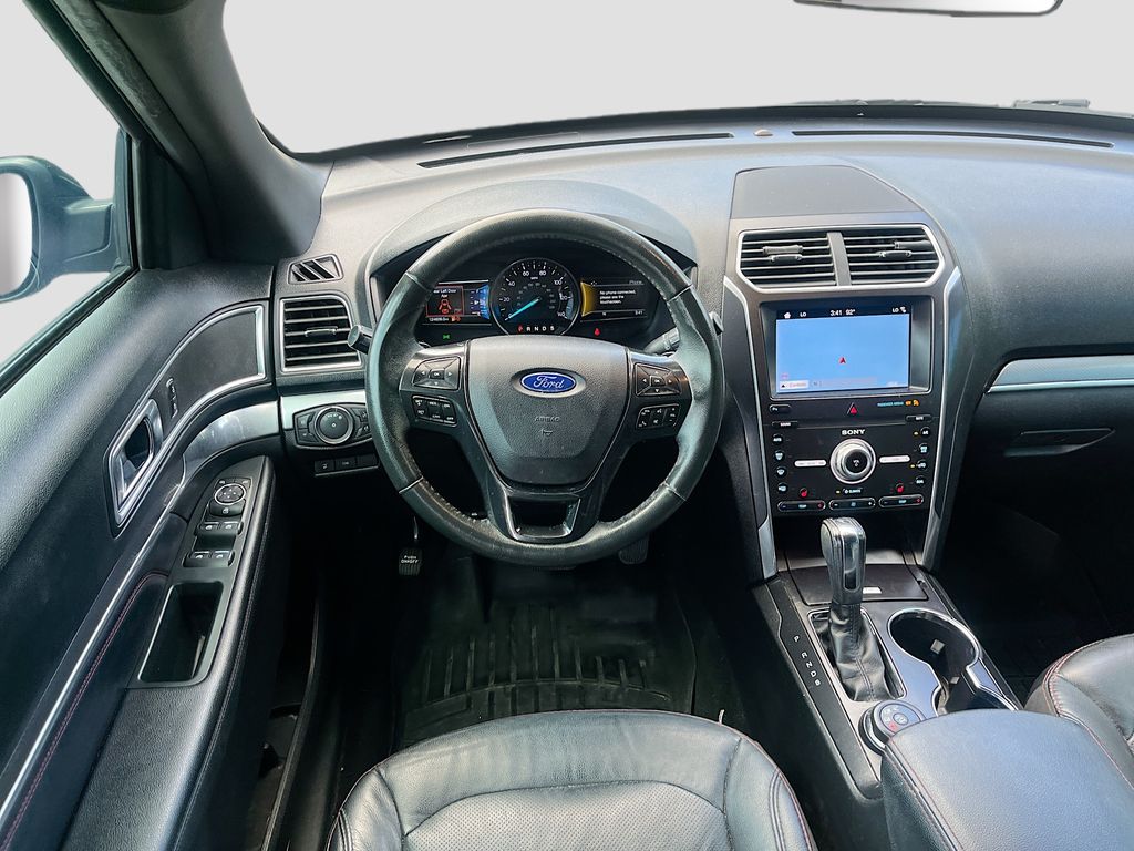 2019 Ford Explorer Sport Black at Autostrade
