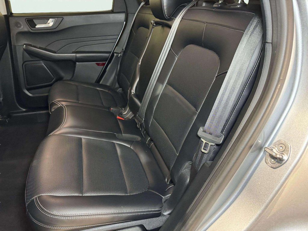 Used 2021 Iconic Silver Metallic Ford Titanium image 24