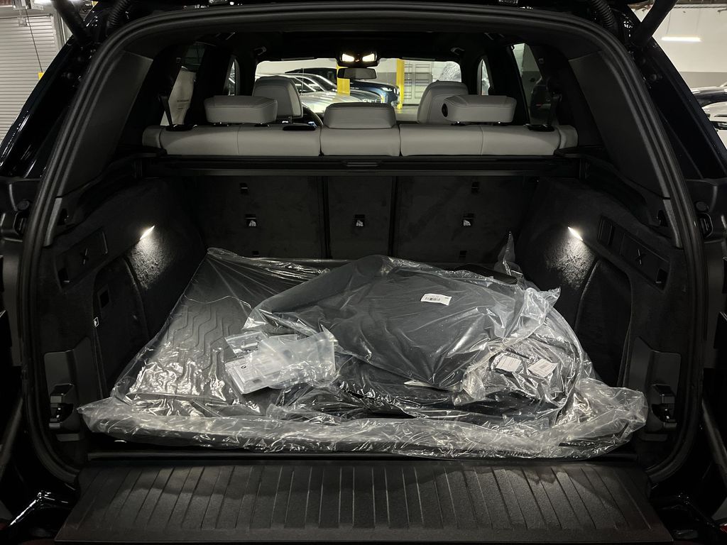 Thumbnail: 2026 BMW X5 - 24