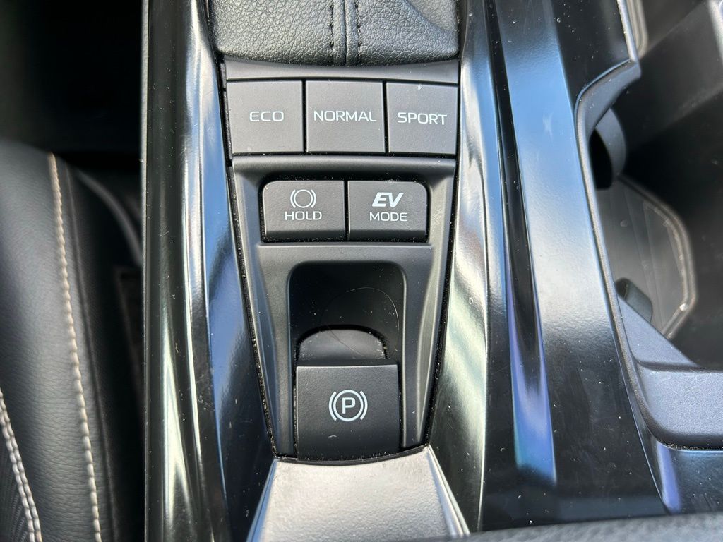 Thumbnail: 2025 Toyota Camry - 28