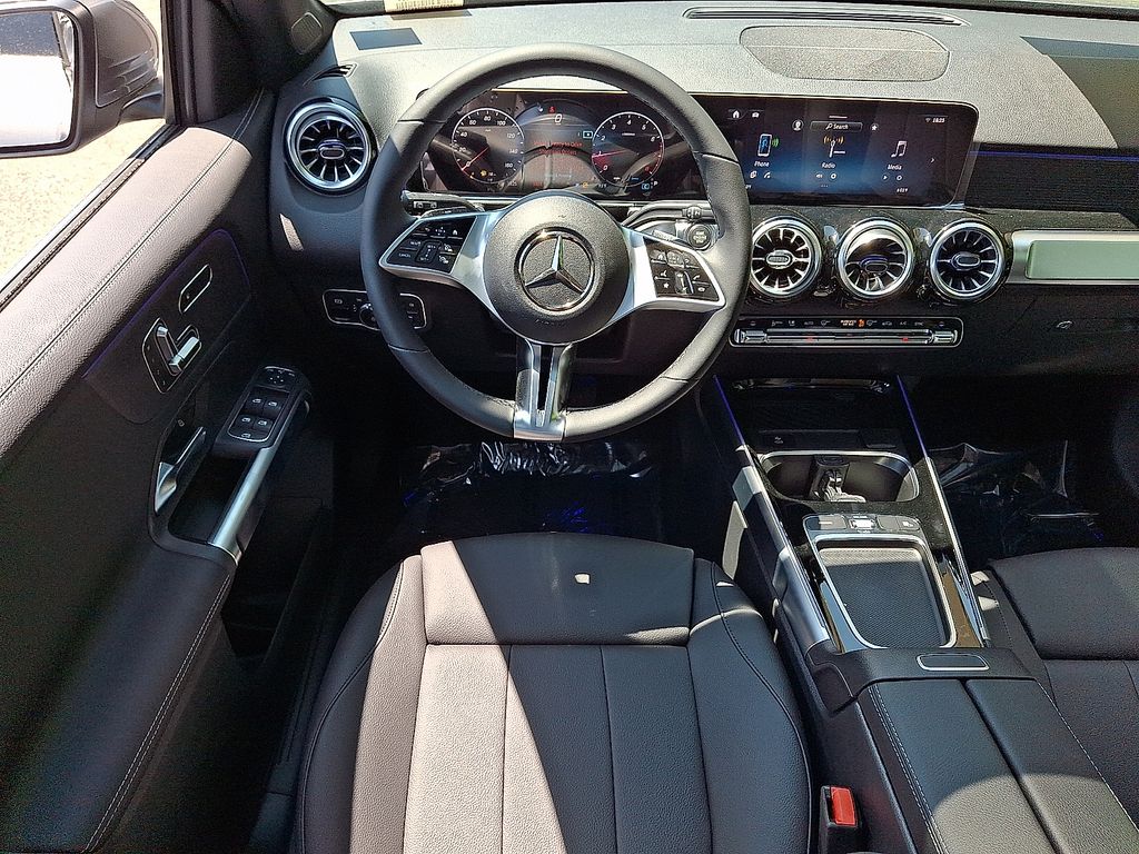 Thumbnail: 2026 Mercedes-Benz GLB - 8