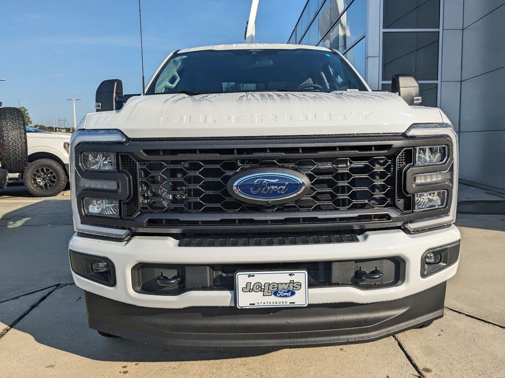 2025 Ford F-250 Super Duty XL