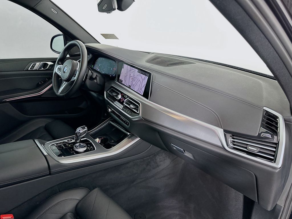 Thumbnail: 2023 BMW X5 - 30