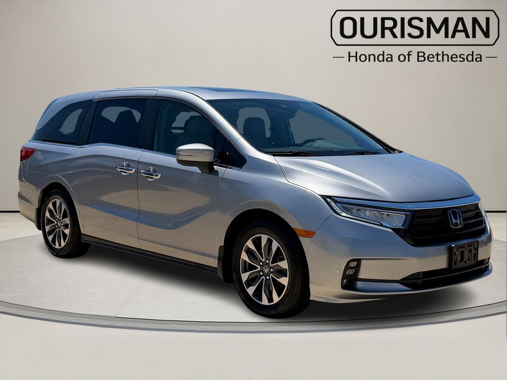 Silver 2022 Honda Odyssey Minivan Front-Wheel Drive Automatic