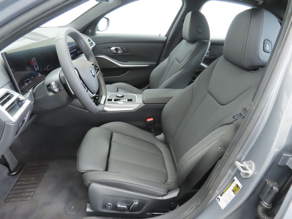 Thumbnail: 2026 BMW 3 Series - 19