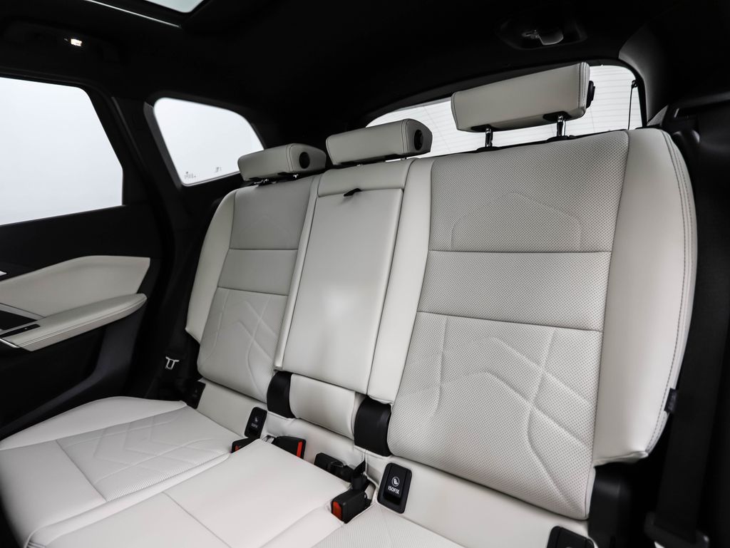 Thumbnail: 2026 BMW X1 - 24