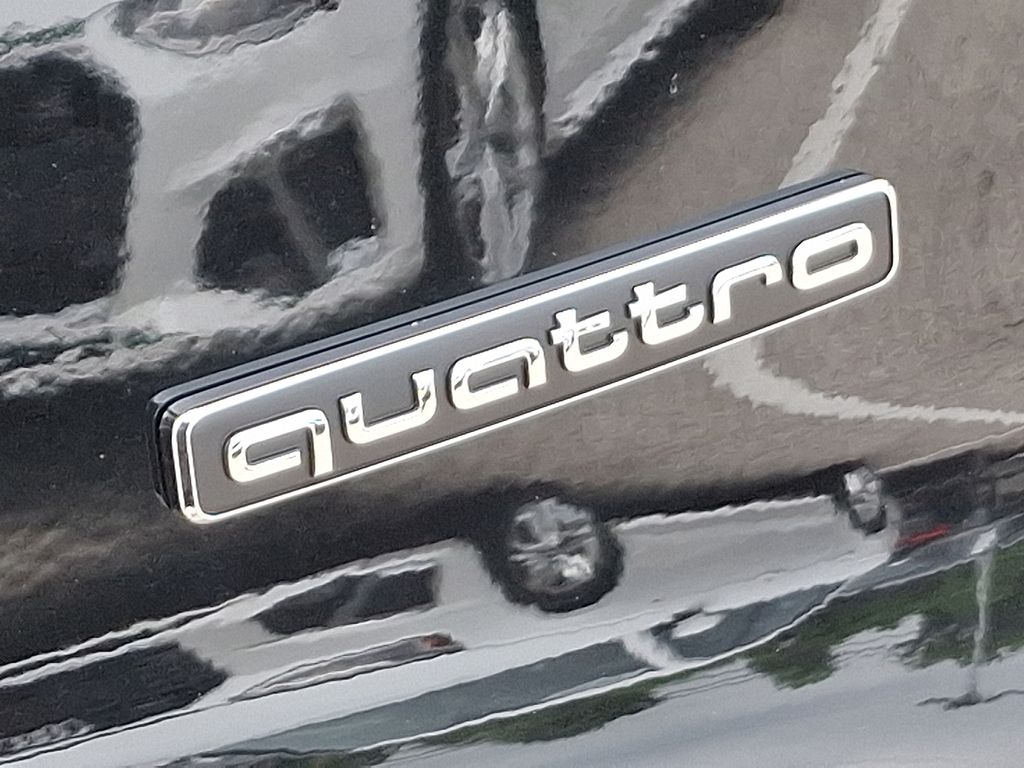 Thumbnail: 2026 Audi Q5 - 12