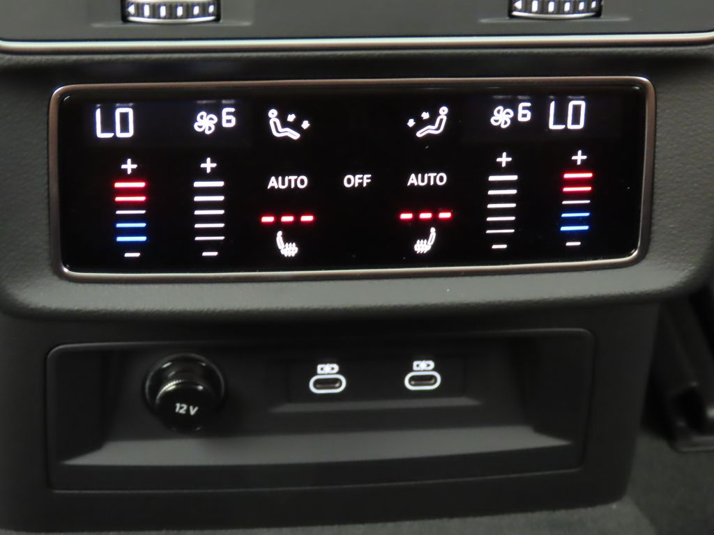 Thumbnail: 2025 Audi Q7 - 25