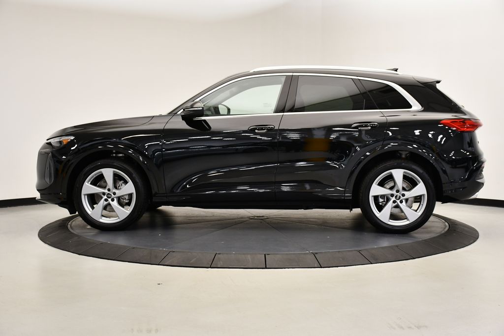 2025 Audi Q5 Premium 2