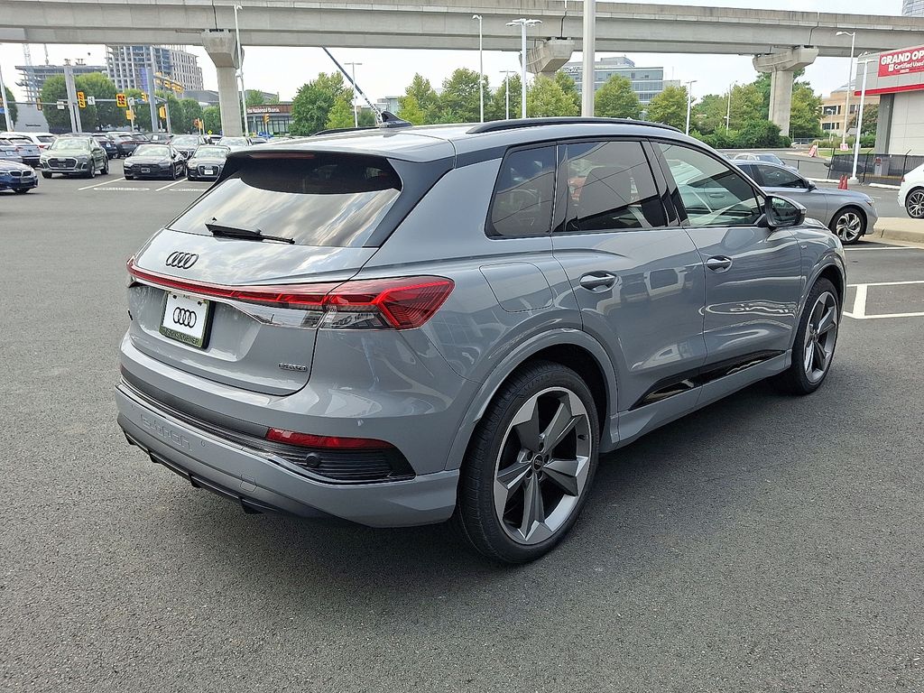 Thumbnail: 2025 Audi Q4 e-tron - 3