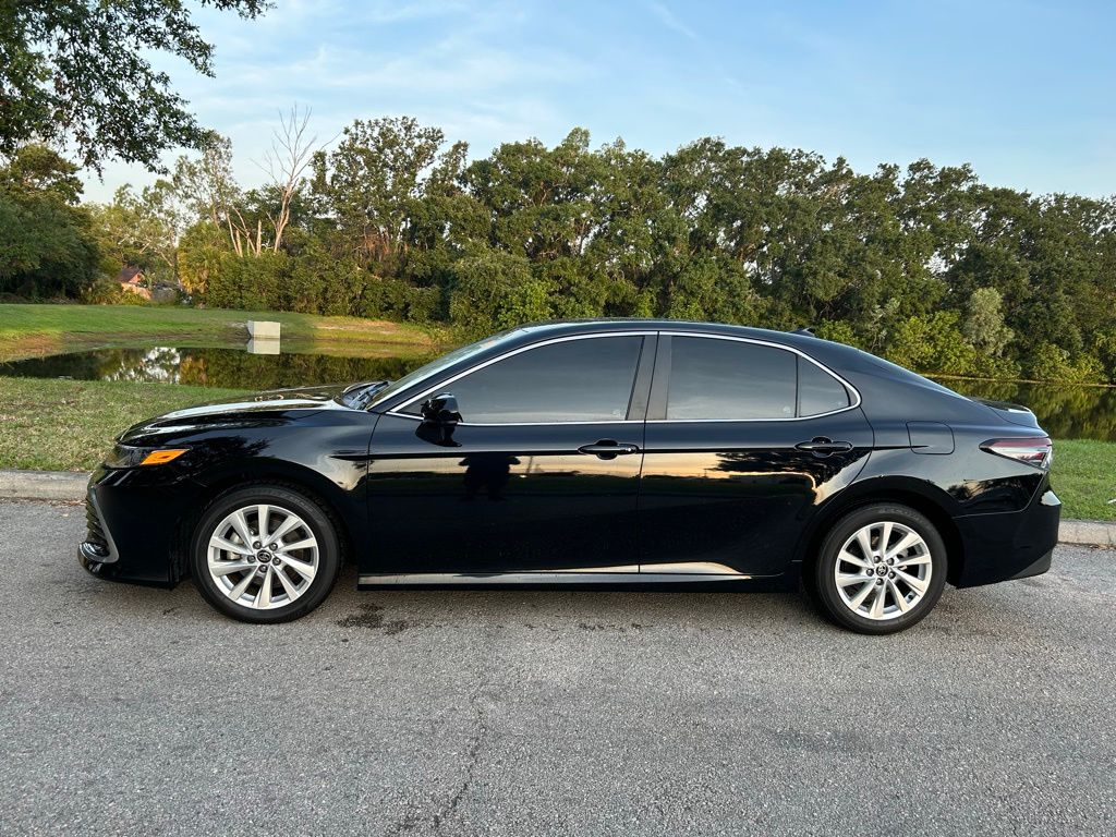 2023 Toyota Camry LE 2
