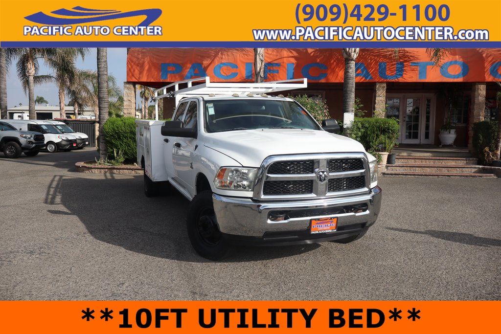 2015 RAM 3500 Chassis Tradesman Crew Cab 4WD