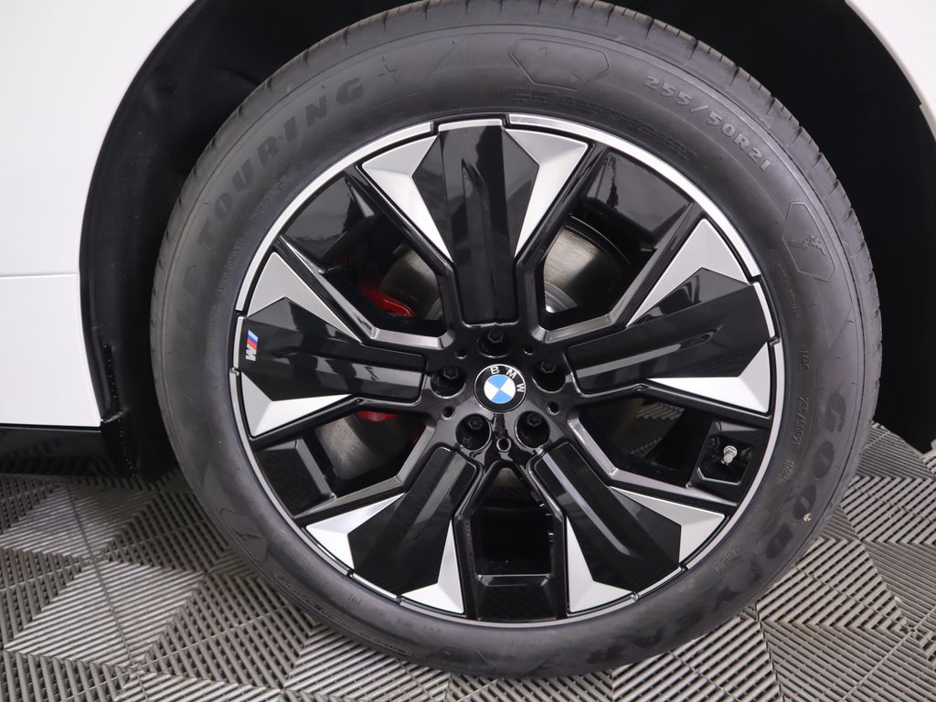 Thumbnail: 2026 BMW iX - 31