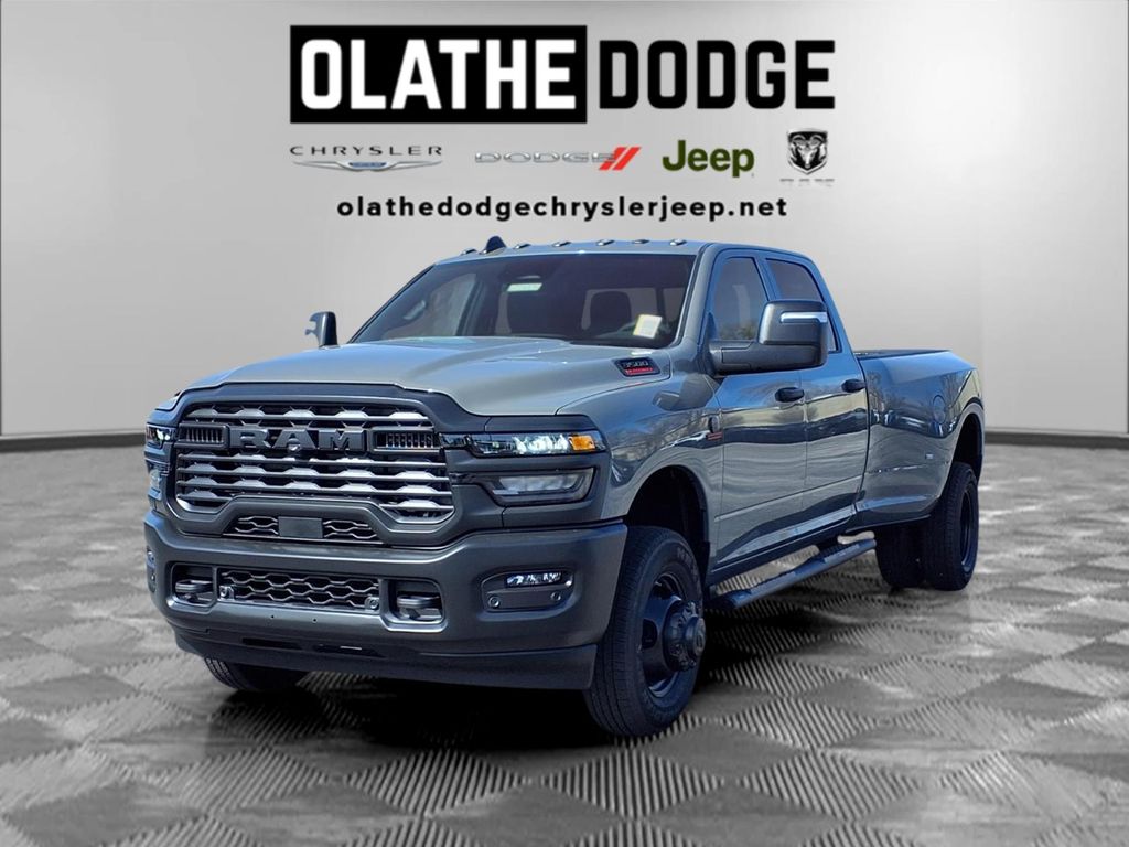 2026 RAM 3500 Tradesman Crew Cab LB DRW 4WD