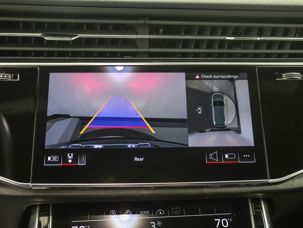 Thumbnail: 2024 Audi Q7 - 18