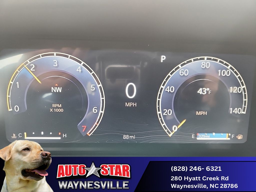 new 2025 Jeep Grand Cherokee car, priced at $47,990