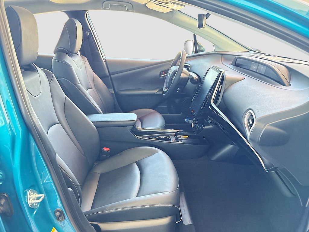 Thumbnail: 2021 Toyota Prius Prime - 19