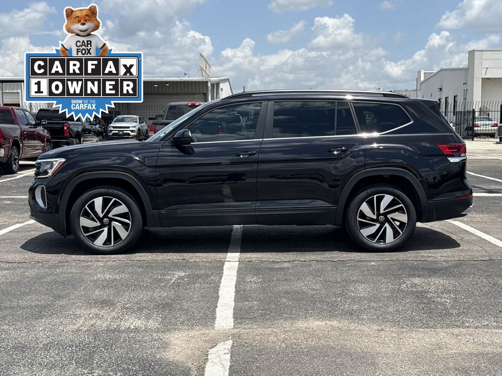 2024 Volkswagen Atlas 2.0T SE w/Technology Black at AutoSavvy Houston Southwest