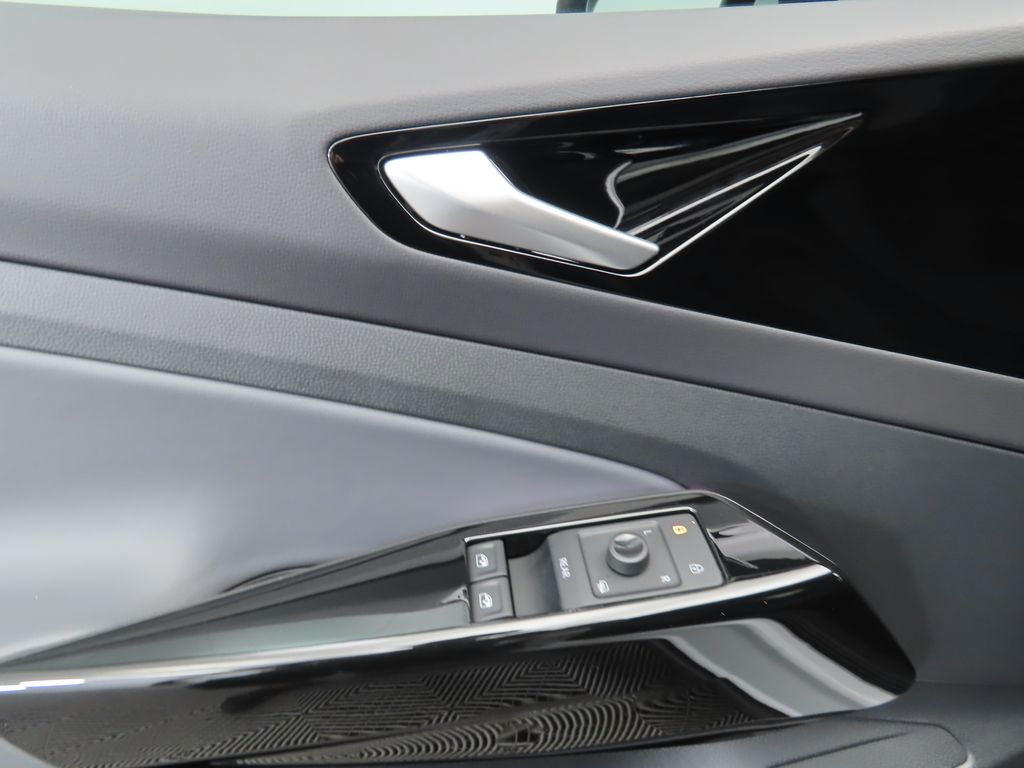 Thumbnail: 2022 Volkswagen ID.4 - 24