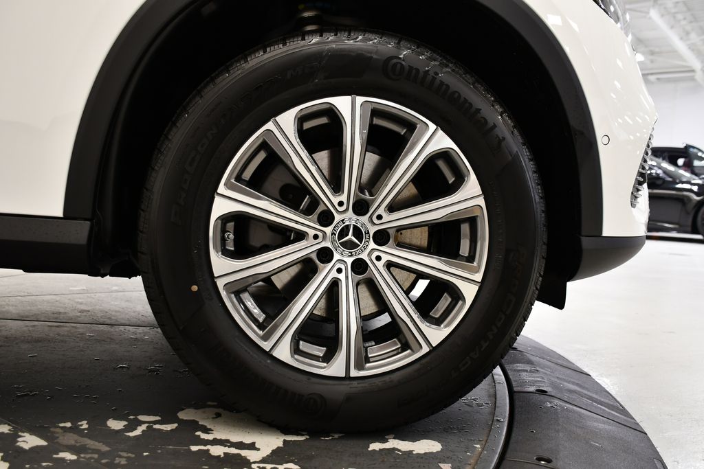 Thumbnail: 2026 Mercedes-Benz GLC - 16