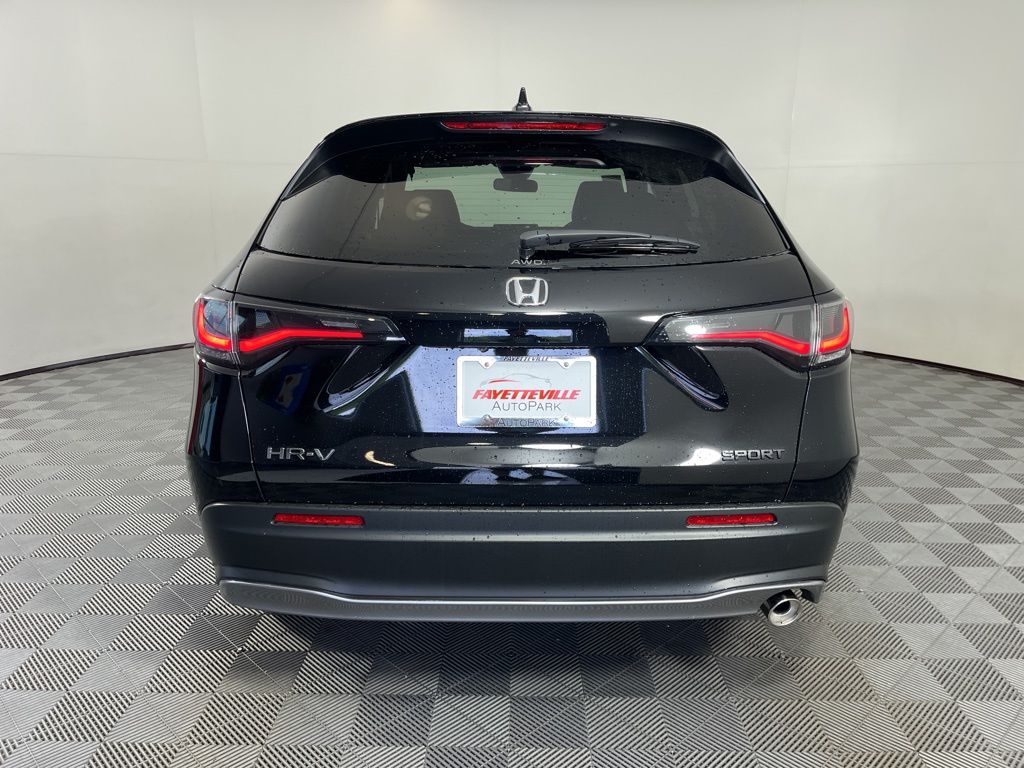 2025 Honda HR-V Sport 9