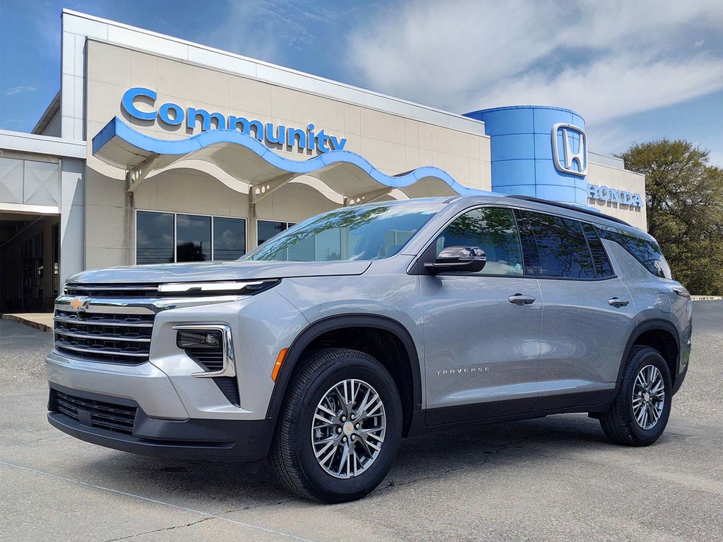 Sterling Gray Metallic 2025 Chevrolet Traverse LT FWD SUV / Crossover Front-Wheel Drive 8-Speed Automatic