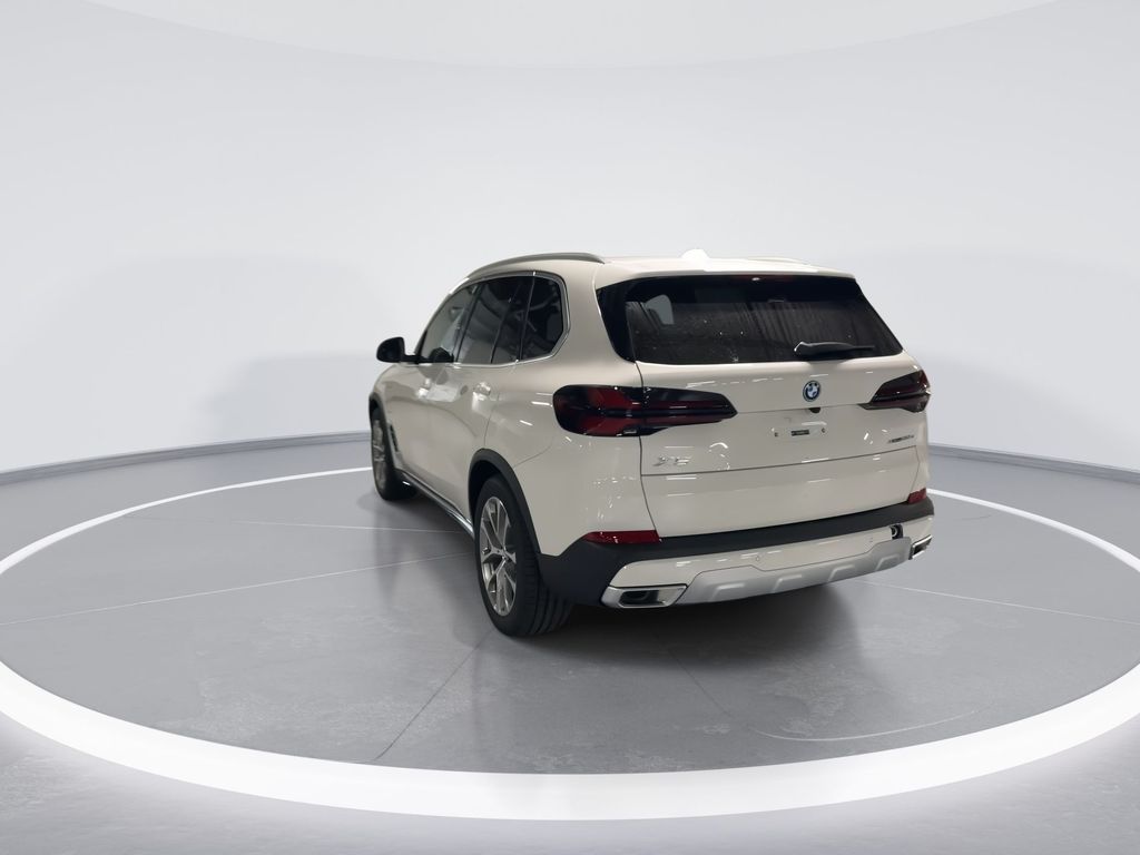 2025 BMW X5 xDrive50e 6