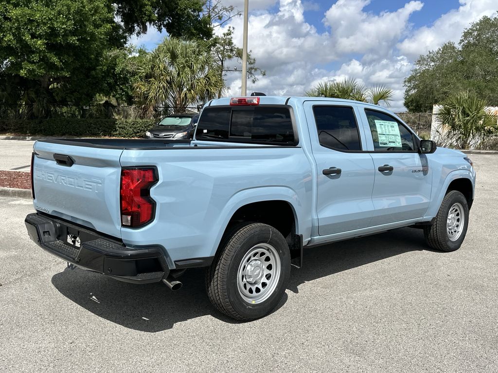 View vehicle photo 4