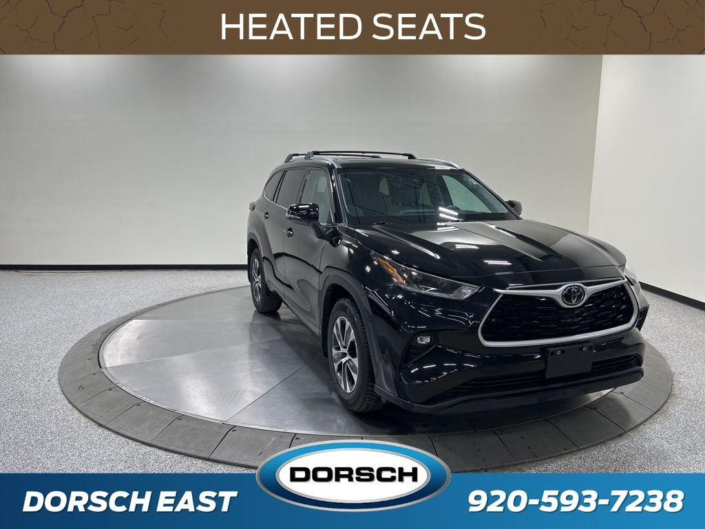 used 2021 Toyota Highlander car, priced at $34,908