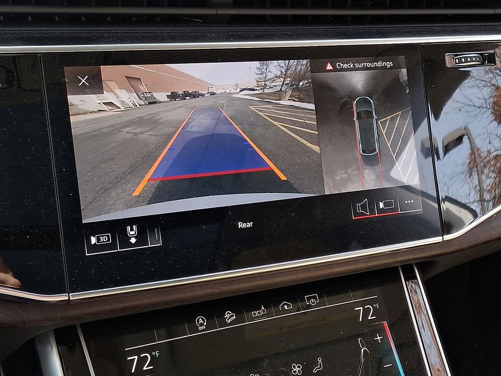 Thumbnail: 2020 Audi Q8 - 18