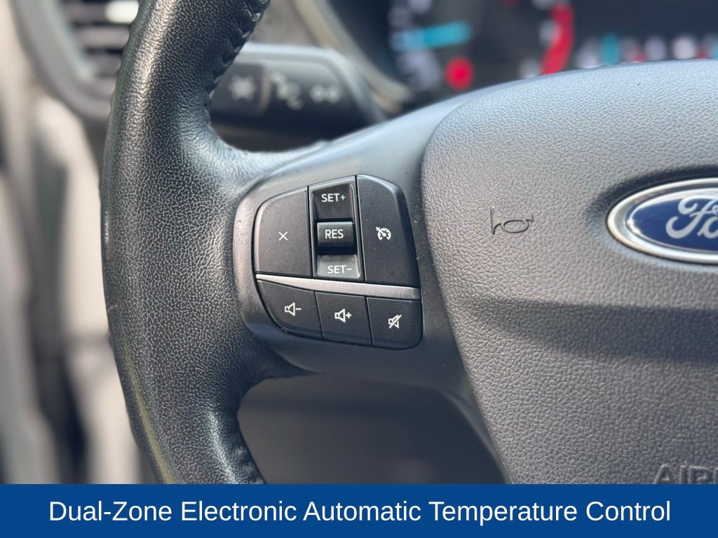 2021 Ford Escape SE